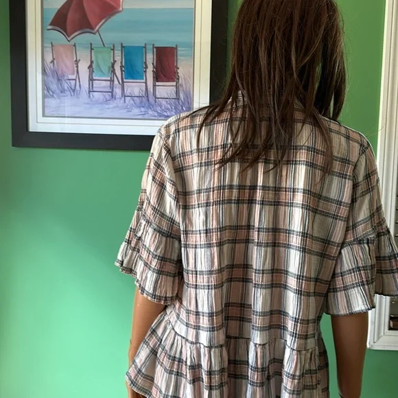 🩶🩶NWOT Ann Taylor Loft Peplum Style Top🩶🩶 - Picture 2 of 8